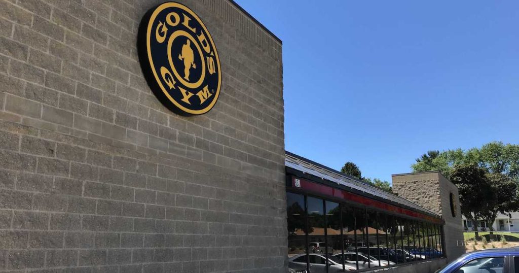 golds gym military discount