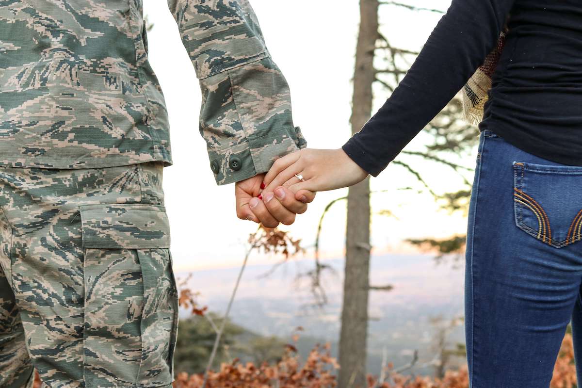 Military spouse best sale appreciation day gifts