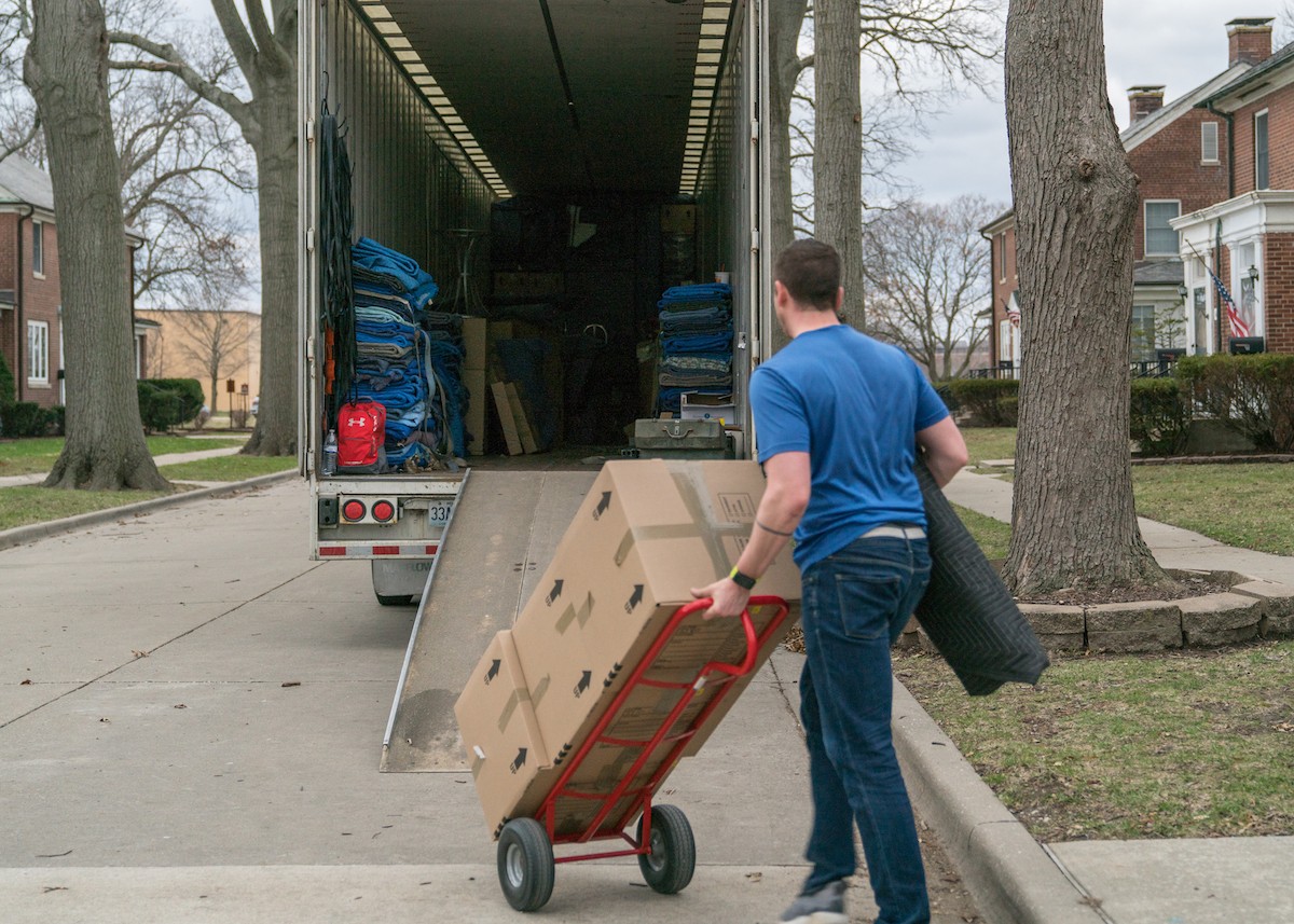 moving discounts for military